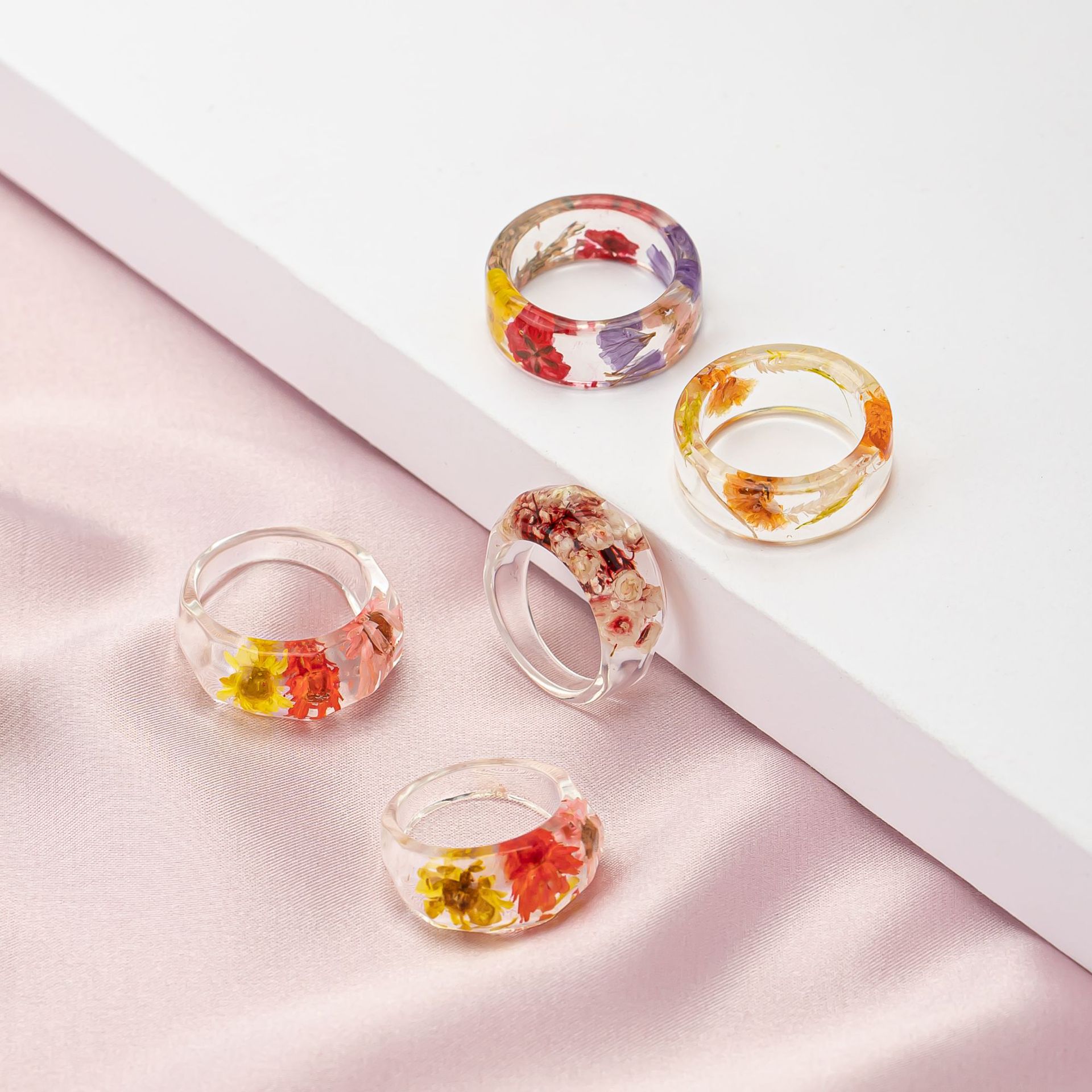 정교한 미니멀리스트 레진 데이지 드라이플라워 레트로 아 - Resin Art Ring 리뷰 및 가격