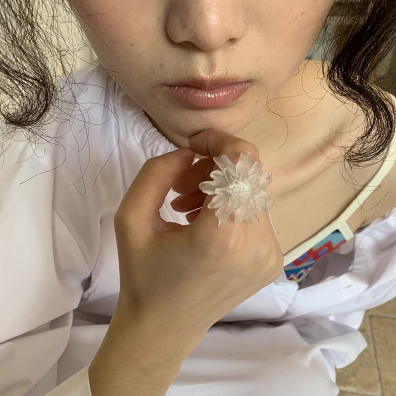 HUANZHI 흰색 투명 서리로 덥은 수지 꽃 반지 여 - Resin Art Ring 리뷰 및 가격